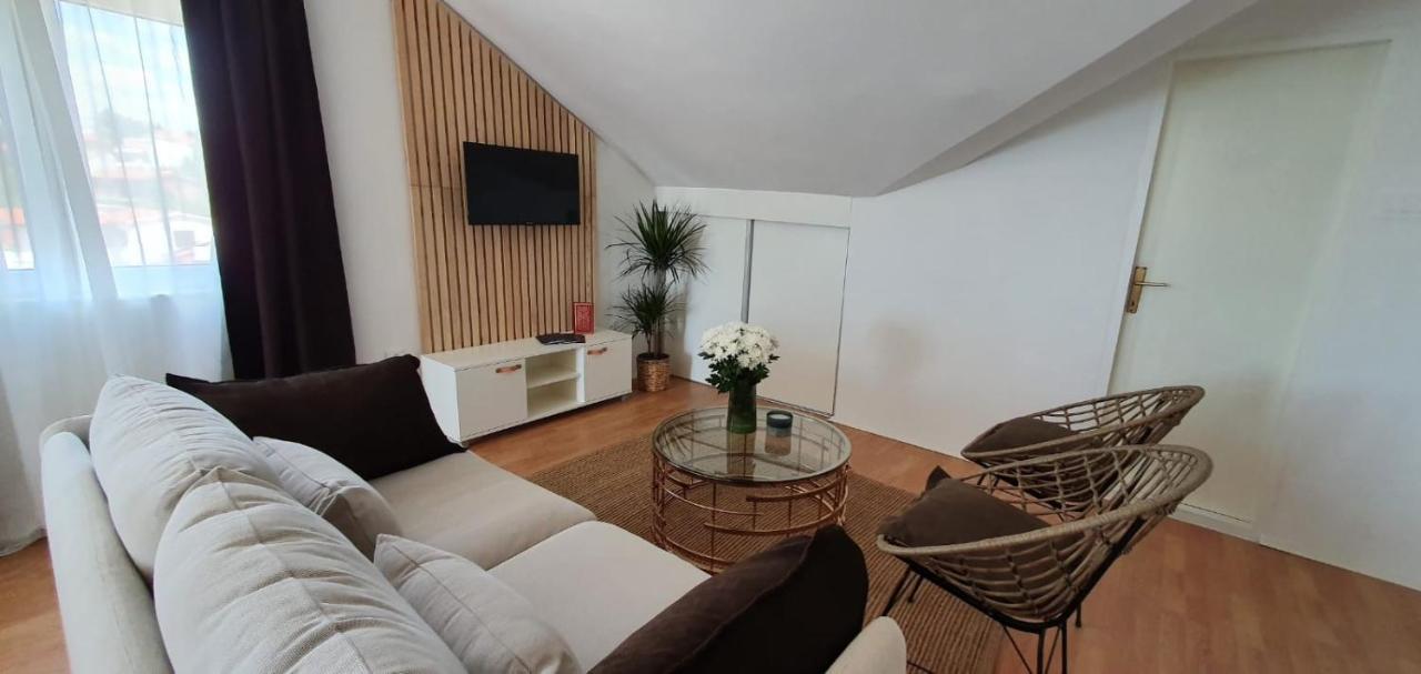 Apartmani Masline Jasenice  Exterior photo